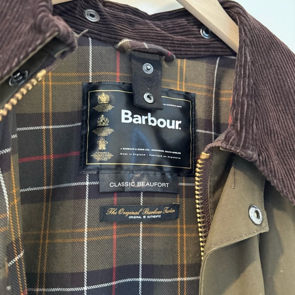 Barbour Classic Beaufort Jacket C42 - Picture 3 of 10